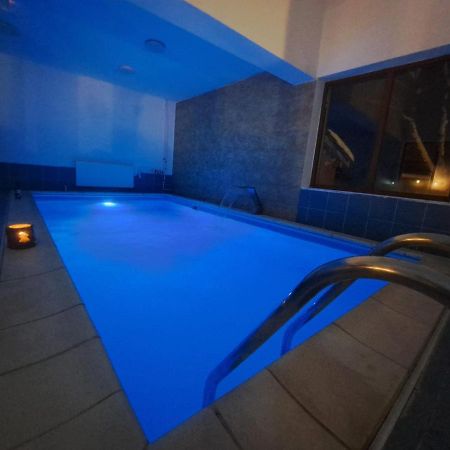 בראן Pensiunea Montan Din Bran,Sat Simon Spa Indoor מראה חיצוני תמונה