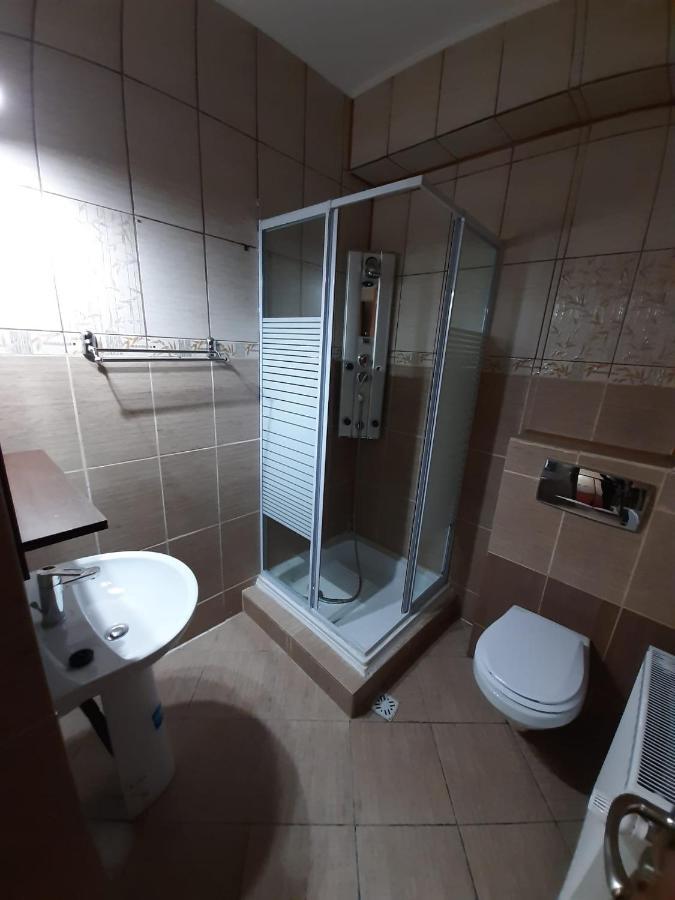 בראן Pensiunea Montan Din Bran,Sat Simon Spa Indoor מראה חיצוני תמונה