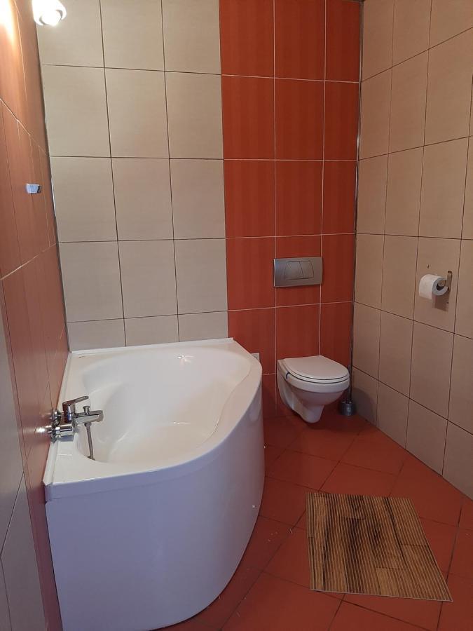 בראן Pensiunea Montan Din Bran,Sat Simon Spa Indoor מראה חיצוני תמונה