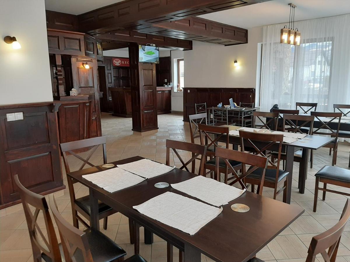 בראן Pensiunea Montan Din Bran,Sat Simon Spa Indoor מראה חיצוני תמונה