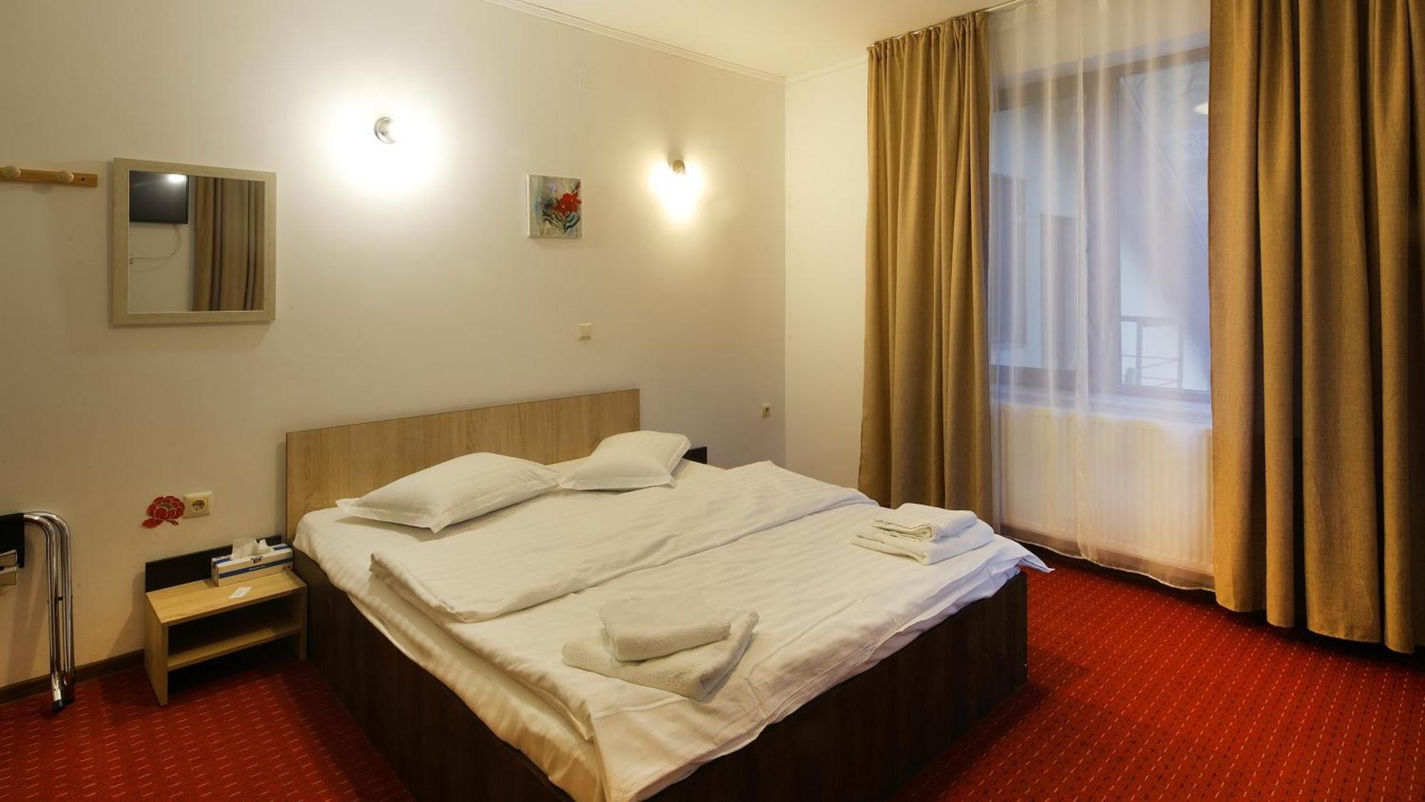 בראן Pensiunea Montan Din Bran,Sat Simon Spa Indoor מראה חיצוני תמונה